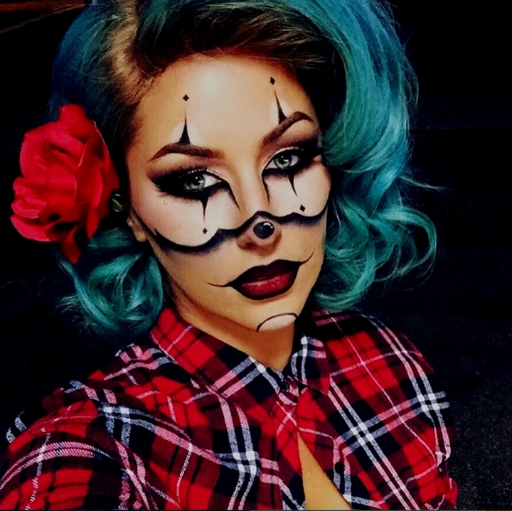 Halloween Instagram Accounts You Need To Follow Right Now